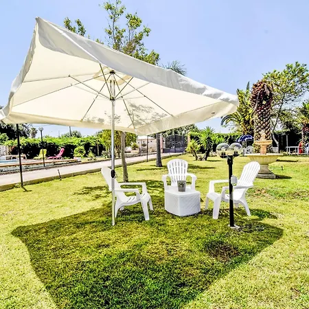 White Pool By Interhome Lejlighed Syracuse